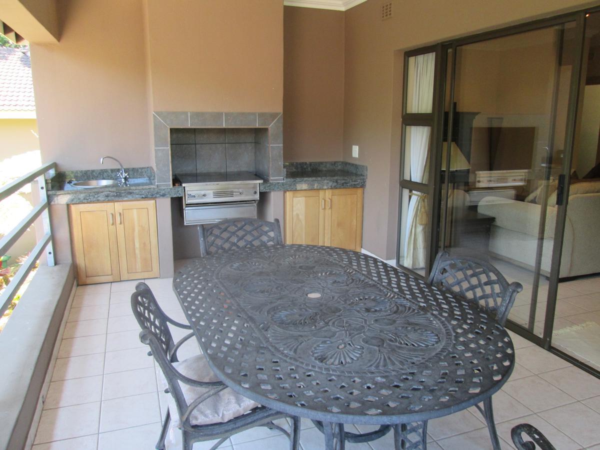 Tranquility Apartment Margate Bagian luar foto